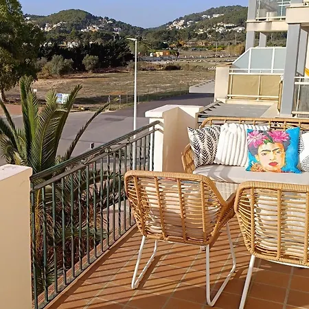 La Isla Y El Mar Platja de Larenal